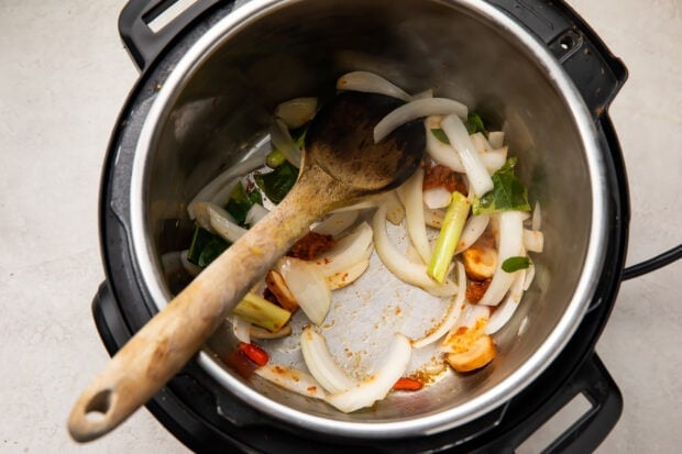 Aromatics in Instant Pot